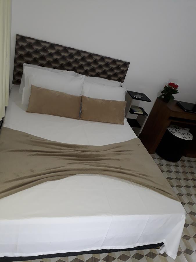 Hotel Lincohn 蒙蒂斯克拉鲁斯 外观 照片